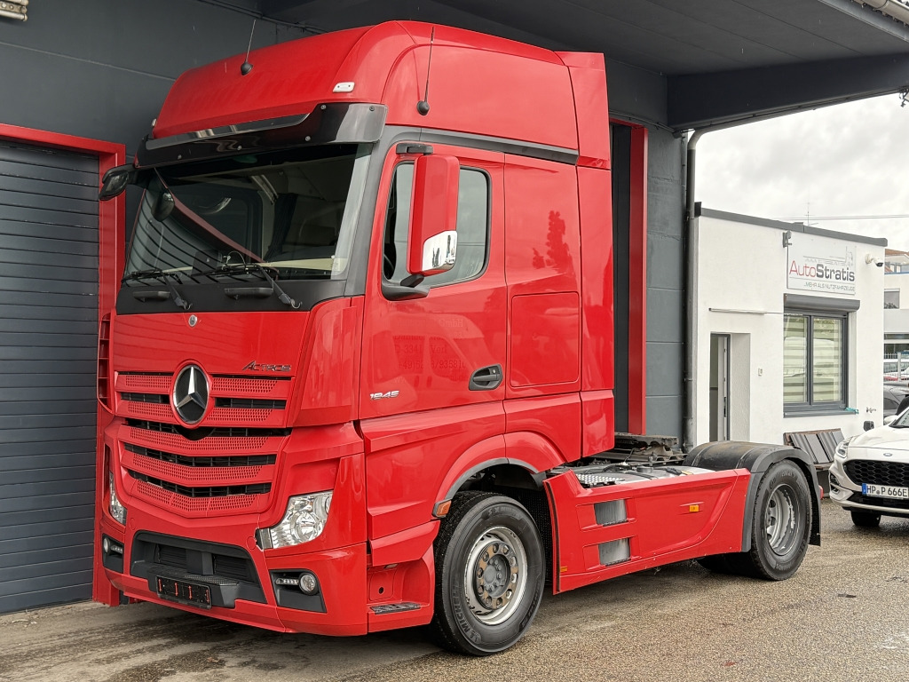 Mercedes-Benz Actros 1845 SoloStar Standklimaanlage 2xTank ACC - Cabeza tractora: foto 1 Mercedes-Benz Actros 1845 SoloStar Standklimaanlage 2xTank ACC - Cabeza tractora: foto 1