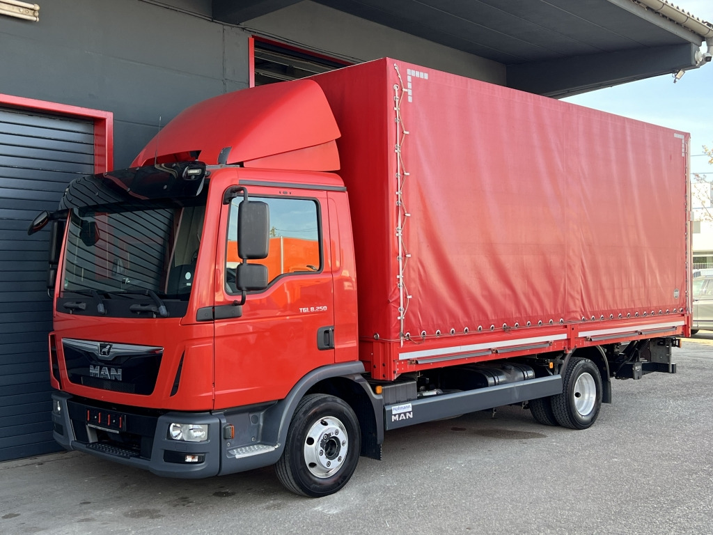 MAN TGL 8.250 Euro 6c Klimaaut. 5,7m +LBW Ori.146'km - Furgoneta con caja de lona: foto 1 MAN TGL 8.250 Euro 6c Klimaaut. 5,7m +LBW Ori.146'km - Furgoneta con caja de lona: foto 1