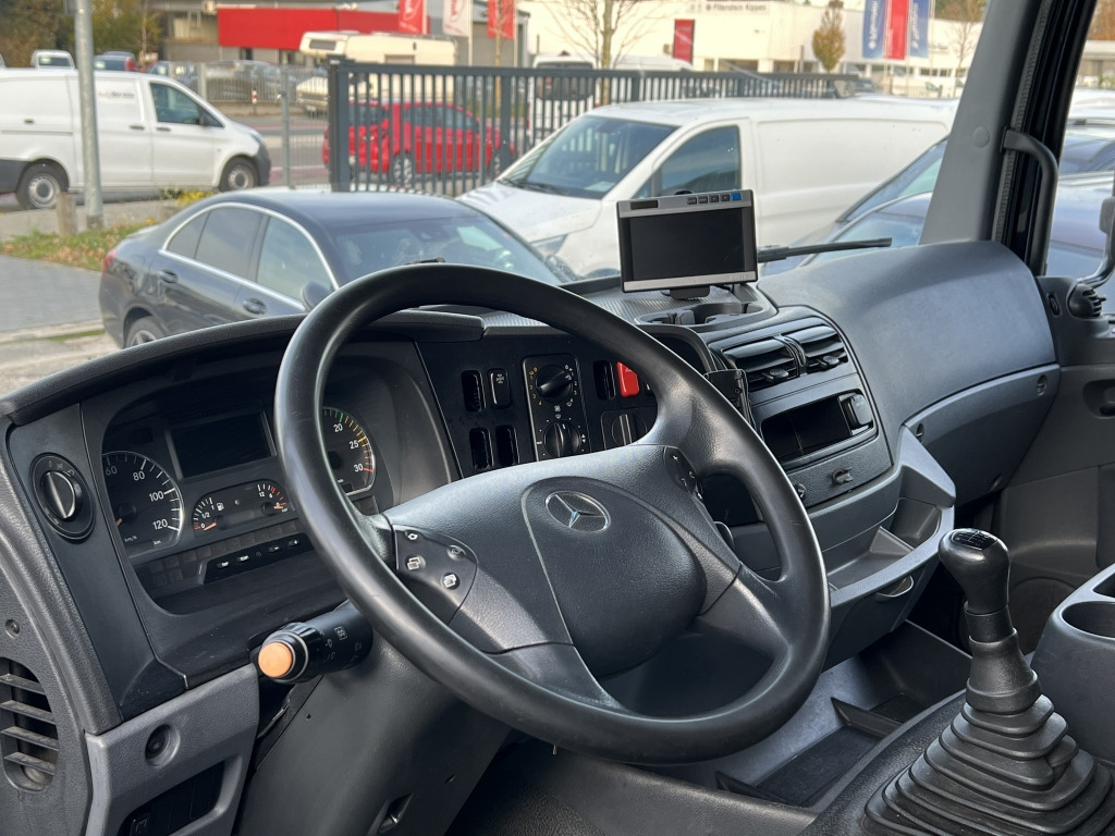 Mercedes-Benz Axor 1833 7m Koffer 2x Schwenkwand LBW Or.382'km - Camión transporte de bebidas: foto 4 Mercedes-Benz Axor 1833 7m Koffer 2x Schwenkwand LBW Or.382'km - Camión transporte de bebidas: foto 4