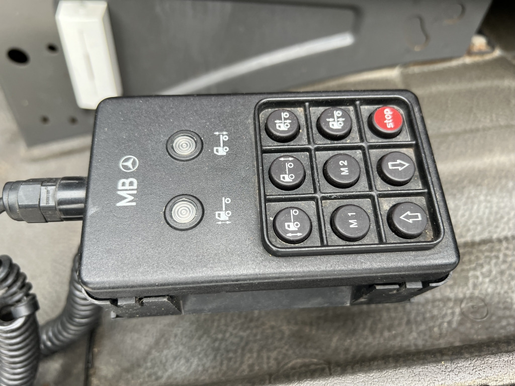 Mercedes-Benz SK 1827L Motorbremse Schlafkab Voll-Luftfederung - Camión lona: foto 5 Mercedes-Benz SK 1827L Motorbremse Schlafkab Voll-Luftfederung - Camión lona: foto 5