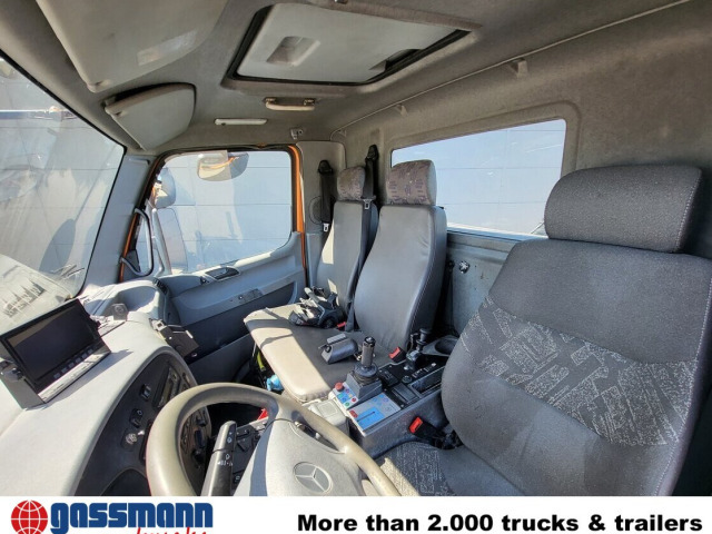 Unimog U 20 4x4, Zapfwelle, Kran Hiab 022D-3 HiDuo, - Furgoneta: foto 2 Unimog U 20 4x4, Zapfwelle, Kran Hiab 022D-3 HiDuo, - Furgoneta: foto 2