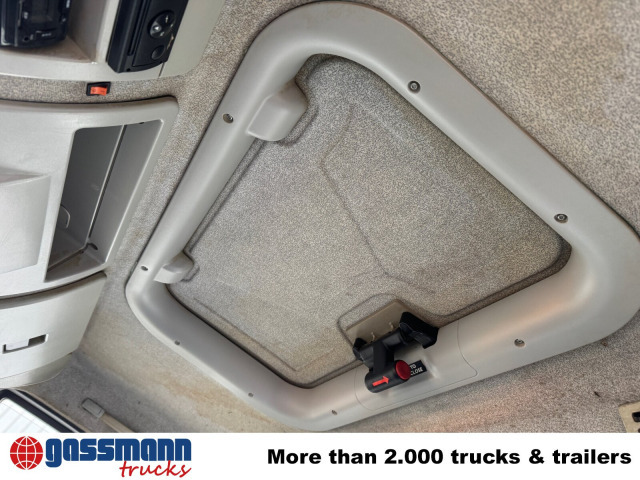 Iveco EuroCargo ML 80E18 K 4x2 - Camión volquete: foto 4 Iveco EuroCargo ML 80E18 K 4x2 - Camión volquete: foto 4