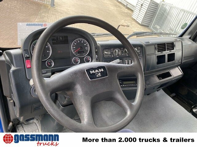 MAN TGA 35.480 8x4-4 BL, Lift-/Lenkachse - Camión chasis: foto 5 MAN TGA 35.480 8x4-4 BL, Lift-/Lenkachse - Camión chasis: foto 5