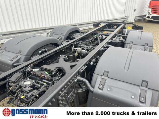 MAN TGS 26.440 6x2-4 LL CH, Lenk-/Liftachse, Navi, - Camión chasis: foto 3 MAN TGS 26.440 6x2-4 LL CH, Lenk-/Liftachse, Navi, - Camión chasis: foto 3