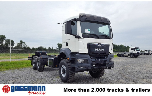 MAN TGS 33.440 6x6 BB CH, Euro2, Einzelbereifung - Camión chasis: foto 3 MAN TGS 33.440 6x6 BB CH, Euro2, Einzelbereifung - Camión chasis: foto 3