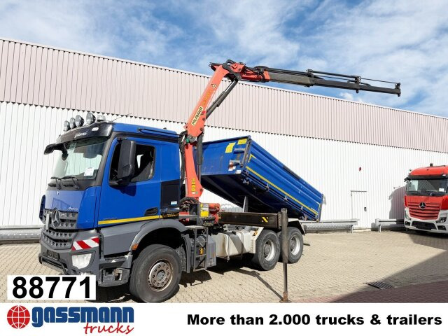 Mercedes-Benz Arocs 2643 K 6x4, Kran Palfinger PK13001-K B, - Camión volquete, Camión grúa: foto 1 Mercedes-Benz Arocs 2643 K 6x4, Kran Palfinger PK13001-K B, - Camión volquete, Camión grúa: foto 1