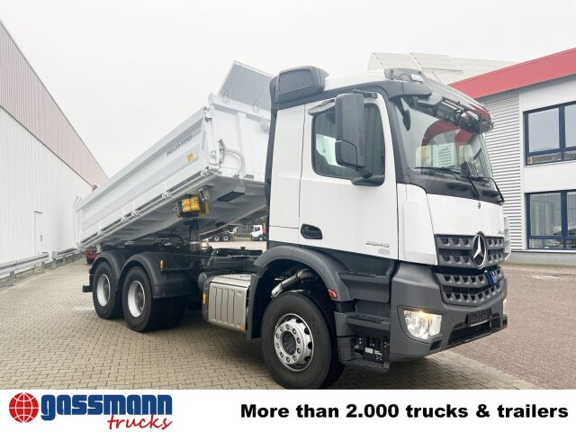 Camión volquete nuevo Mercedes-Benz Arocs 2645 K 6x4, MultimediaCockpit, Bordmatik: foto 8 Camión volquete nuevo Mercedes-Benz Arocs 2645 K 6x4, MultimediaCockpit, Bordmatik: foto 8