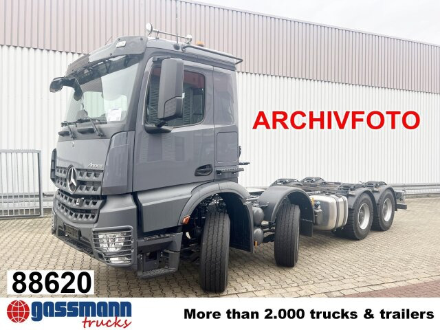 Mercedes-Benz Arocs 3253 L 8x4/4, MultimediaCockpit, Navi, - Camión chasis: foto 1 Mercedes-Benz Arocs 3253 L 8x4/4, MultimediaCockpit, Navi, - Camión chasis: foto 1
