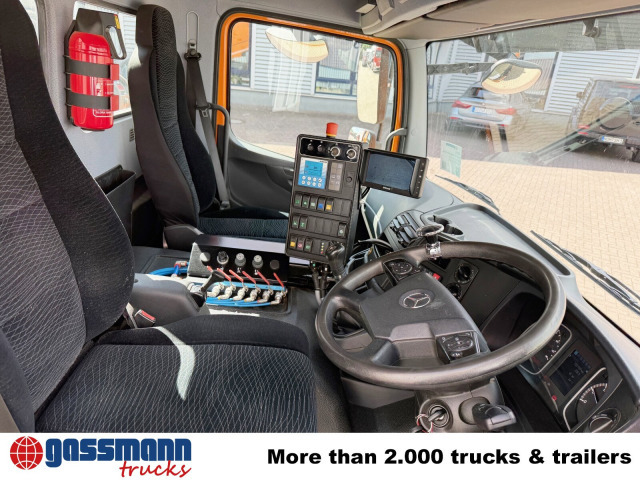 Mercedes-Benz Atego 1524 LKO 4x2, Kehrmaschine FAUN Viajet 6RH - Barredora vial: foto 4 Mercedes-Benz Atego 1524 LKO 4x2, Kehrmaschine FAUN Viajet 6RH - Barredora vial: foto 4