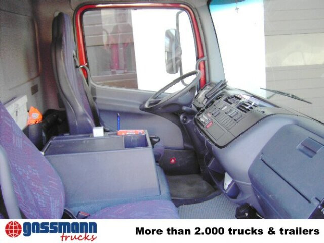 Mercedes-Benz Atego 818 L 4x2, Ersatzteilträger! - Camión caja cerrada: foto 3 Mercedes-Benz Atego 818 L 4x2, Ersatzteilträger! - Camión caja cerrada: foto 3