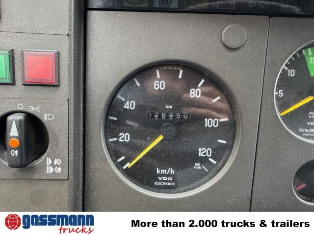 Mercedes-Benz LK 814 F 4x2 Doka, Löschfahrzeug LF8/6 - Camión de bomberos: foto 2 Mercedes-Benz LK 814 F 4x2 Doka, Löschfahrzeug LF8/6 - Camión de bomberos: foto 2