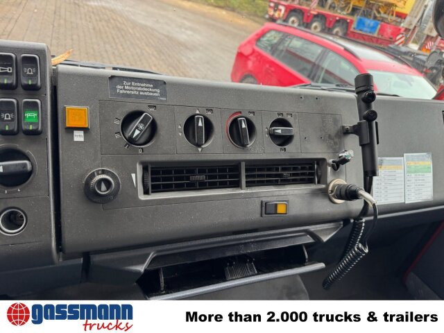 Mercedes-Benz LK 814 F 4x2 Doka, Löschfahrzeug LF8/6 - Camión de bomberos: foto 4 Mercedes-Benz LK 814 F 4x2 Doka, Löschfahrzeug LF8/6 - Camión de bomberos: foto 4