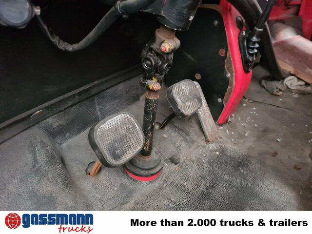 Mercedes-Benz LP 813 4x2 Löschfahrzeug mit Wasserbehälter - Camión de bomberos: foto 4 Mercedes-Benz LP 813 4x2 Löschfahrzeug mit Wasserbehälter - Camión de bomberos: foto 4