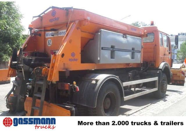 Mercedes-Benz NG 1928 A 4x4, V8-Motor, Winterdienstaustattung - Camión chasis: foto 3 Mercedes-Benz NG 1928 A 4x4, V8-Motor, Winterdienstaustattung - Camión chasis: foto 3