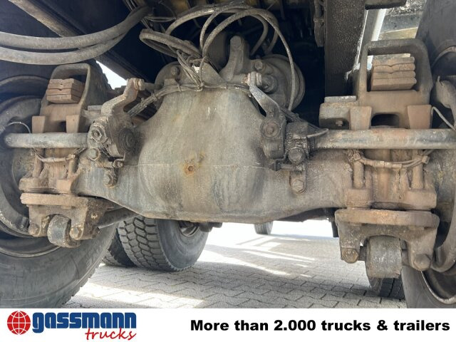 Mercedes-Benz SK II 2638/44 A 6x6, V8, Retarder, Kran, 2x - Camión grúa: foto 2 Mercedes-Benz SK II 2638/44 A 6x6, V8, Retarder, Kran, 2x - Camión grúa: foto 2