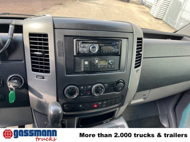 Mercedes-Benz Sprinter 313 CDI 4x2, EEV, Krankenwagen - Furgón: foto 3 Mercedes-Benz Sprinter 313 CDI 4x2, EEV, Krankenwagen - Furgón: foto 3