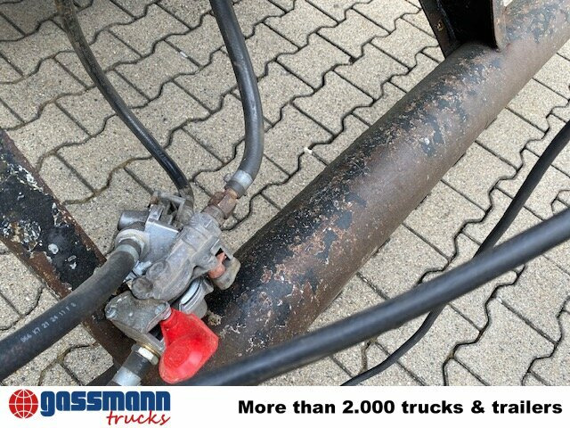 Meusburger MPA-2, Stapleraufnahme - Remolque caja abierta: foto 5 Meusburger MPA-2, Stapleraufnahme - Remolque caja abierta: foto 5