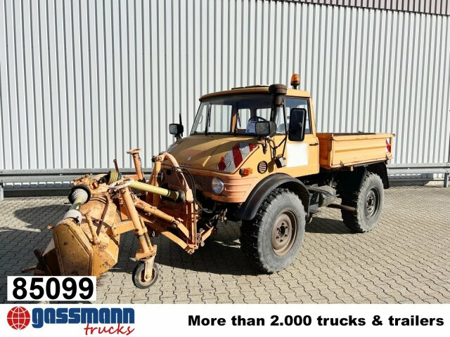 Unimog U84 406 4x4, Kommunalhydraulik, Zapfwelle vorn & - Vehículo municipal: foto 1 Unimog U84 406 4x4, Kommunalhydraulik, Zapfwelle vorn & - Vehículo municipal: foto 1