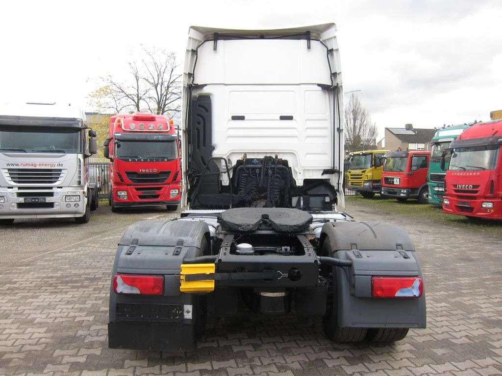MAN TGX 18 440 XXL Retarder E6 730tkm 2xTank - Cabeza tractora: foto 5 MAN TGX 18 440 XXL Retarder E6 730tkm 2xTank - Cabeza tractora: foto 5