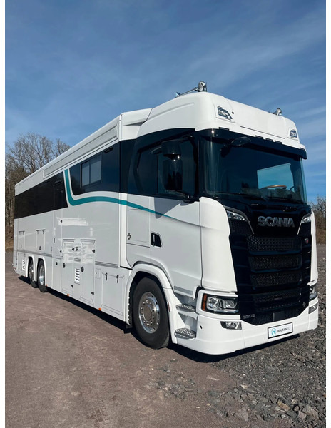 Scania S590 V8 6x2 Camper / Motorhome - New 2025 - Garage - Slide out - - Autocaravana: foto 2 Scania S590 V8 6x2 Camper / Motorhome - New 2025 - Garage - Slide out - - Autocaravana: foto 2