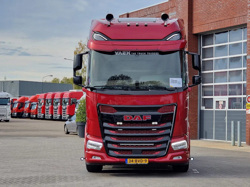 DAF XG+ 530 4x2 - Full spec - New engine - Full air - Leather interior - 2x tank - - Cabeza tractora: foto 2 DAF XG+ 530 4x2 - Full spec - New engine - Full air - Leather interior - 2x tank - - Cabeza tractora: foto 2