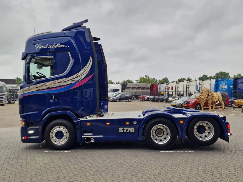 Scania 770S V8 NGS Highline 6x2 - Show truck - Special paint - Custom interior - Retarder - Full air - Night clima - Cabeza tractora: foto 4 Scania 770S V8 NGS Highline 6x2 - Show truck - Special paint - Custom interior - Retarder - Full air - Night clima - Cabeza tractora: foto 4