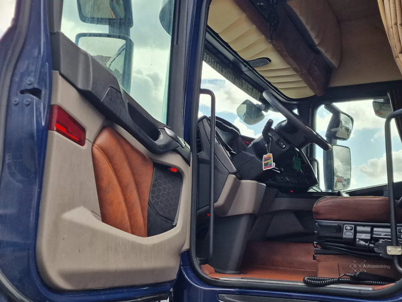 Leasing de Scania R500 NGS Highline 6x2 - PTO/Hydraulic - Custom interior - Full air - 2.95 WB Scania R500 NGS Highline 6x2 - PTO/Hydraulic - Custom interior - Full air - 2.95 WB: foto 9 Leasing de Scania R500 NGS Highline 6x2 - PTO/Hydraulic - Custom interior - Full air - 2.95 WB Scania R500 NGS Highline 6x2 - PTO/Hydraulic - Custom interior - Full air - 2.95 WB: foto 9