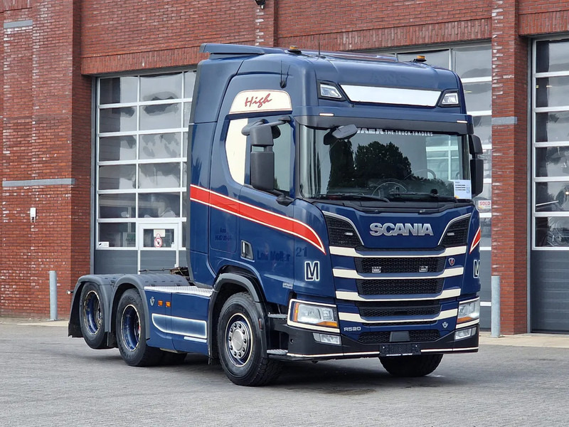 Scania R520 V8 NGS Highline 6x2 - PTO/Hydraulic - Full air - 2.95 WB - Navi - Fridge - Sliding 5th wheel - Cabeza tractora: foto 1 Scania R520 V8 NGS Highline 6x2 - PTO/Hydraulic - Full air - 2.95 WB - Navi - Fridge - Sliding 5th wheel - Cabeza tractora: foto 1