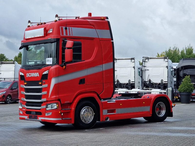 Scania S500 NGS Highline 4x2 - Retarder - Night clima - 2x tank - Full spoiler - Led - Cabeza tractora: foto 4 Scania S500 NGS Highline 4x2 - Retarder - Night clima - 2x tank - Full spoiler - Led - Cabeza tractora: foto 4