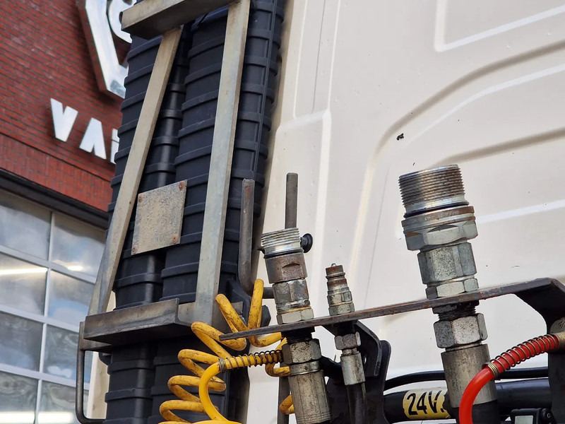 Leasing de Volvo FH 13.500 Globetrotter 6x2 - PTO/Hydraulic - 3.00 WB - Full air - Volvo FH 13.500 Globetrotter 6x2 - PTO/Hydraulic - 3.00 WB - Full air -: foto 14