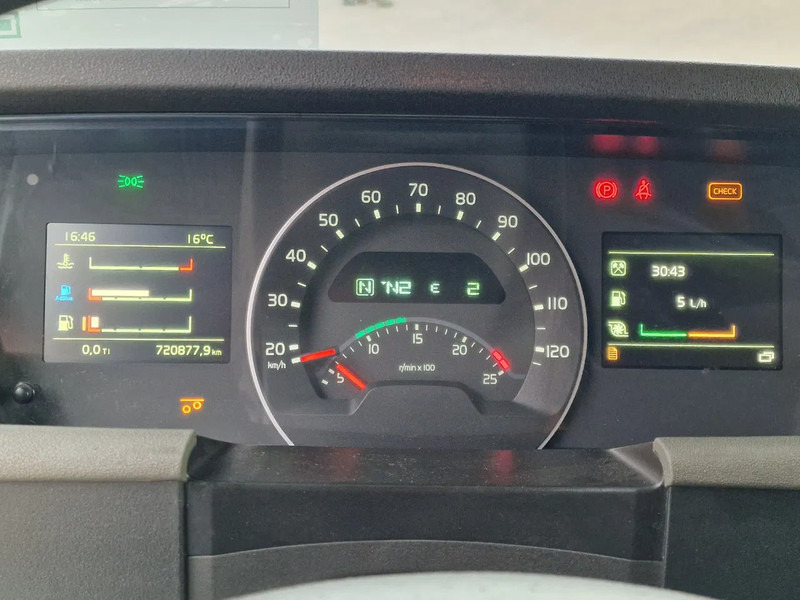 Leasing de Volvo FH 13.500 Globetrotter 6x2 - PTO/Hydraulic - 3.00 WB - Full air - Volvo FH 13.500 Globetrotter 6x2 - PTO/Hydraulic - 3.00 WB - Full air -: foto 13