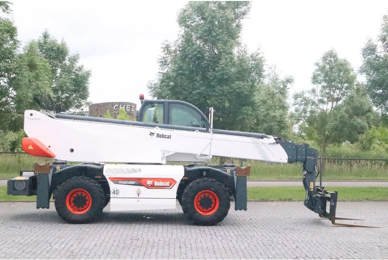 Bobcat TR 50.250 | JIB WINCH | FORKS | ELECTRICALLY OPERABLE 380V - Manipulador telescópico: foto 4 Bobcat TR 50.250 | JIB WINCH | FORKS | ELECTRICALLY OPERABLE 380V - Manipulador telescópico: foto 4