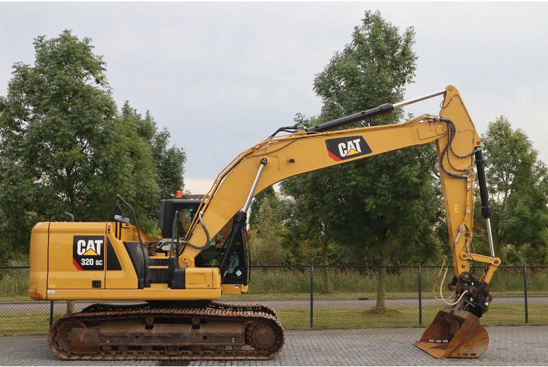 Caterpillar 320 GC 07A | JAPAN BUILT | TILT BUCKET | TOOTH BUCKET - Excavadora de cadenas: foto 4 Caterpillar 320 GC 07A | JAPAN BUILT | TILT BUCKET | TOOTH BUCKET - Excavadora de cadenas: foto 4