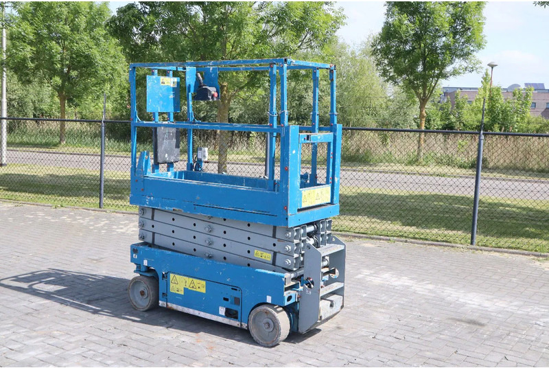 Genie GS-1932 | 7.8 METER | 227 KG - Plataforma de tijeras: foto 2 Genie GS-1932 | 7.8 METER | 227 KG - Plataforma de tijeras: foto 2