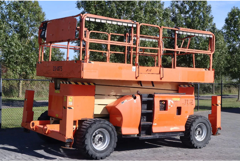 JLG 4394 RT MEGA DECK | 15 METER | 680 KG - Plataforma de tijeras: foto 2 JLG 4394 RT MEGA DECK | 15 METER | 680 KG - Plataforma de tijeras: foto 2