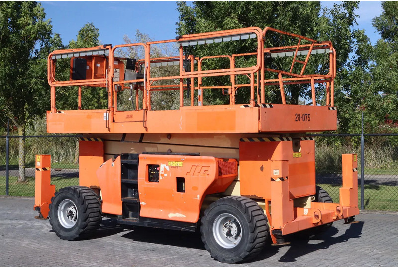JLG 4394 RT MEGA DECK | 15 METER | 680 KG - Plataforma de tijeras: foto 3 JLG 4394 RT MEGA DECK | 15 METER | 680 KG - Plataforma de tijeras: foto 3
