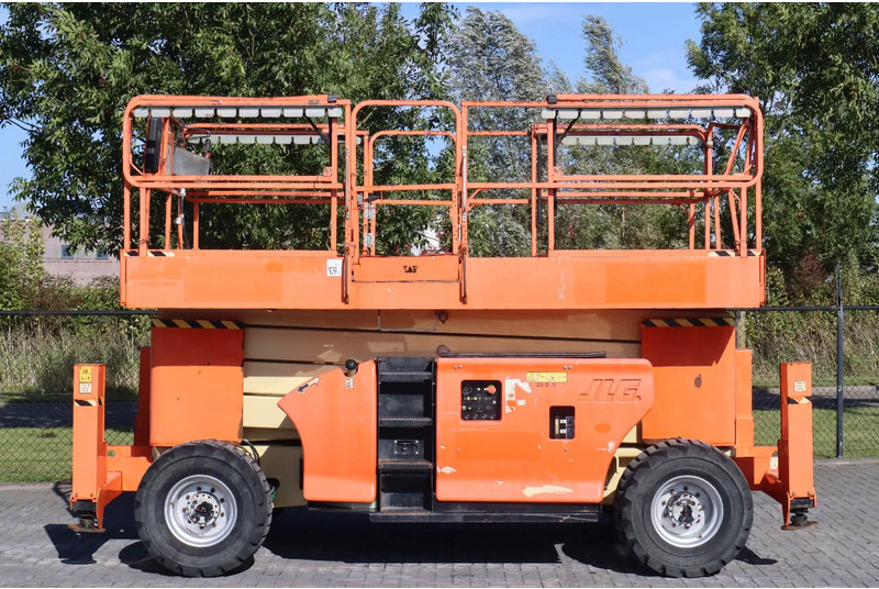JLG 4394 RT MEGA DECK | 15 METER | 680 KG - Plataforma de tijeras: foto 1 JLG 4394 RT MEGA DECK | 15 METER | 680 KG - Plataforma de tijeras: foto 1