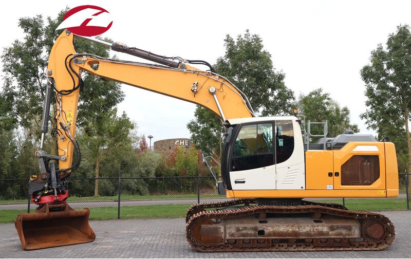 Liebherr R924 WLC | ROTOTILT R8 | BUCKET | - Excavadora de cadenas: foto 1 Liebherr R924 WLC | ROTOTILT R8 | BUCKET | - Excavadora de cadenas: foto 1