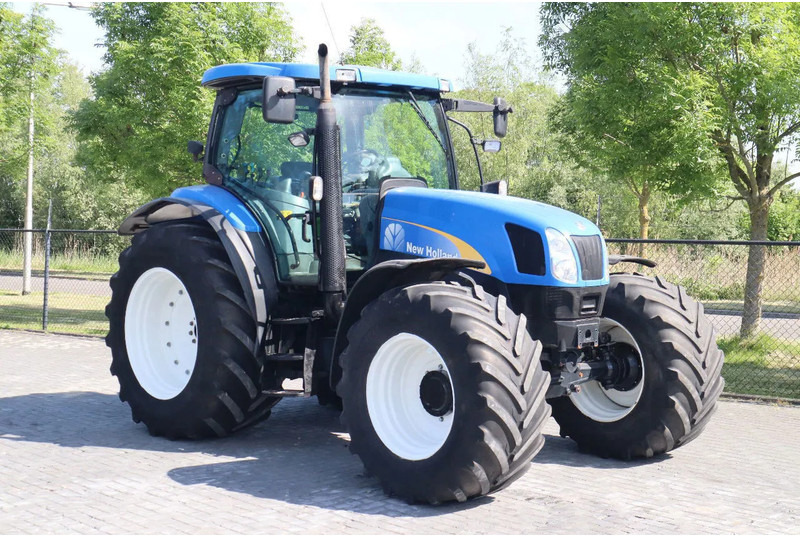 New Holland TS135A | 40 KM/H | 4X4 | SUPERSTEER - Tractor: foto 5 New Holland TS135A | 40 KM/H | 4X4 | SUPERSTEER - Tractor: foto 5