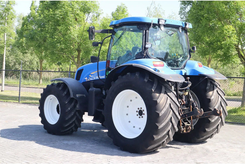 New Holland TS135A | 40 KM/H | 4X4 | SUPERSTEER - Tractor: foto 3 New Holland TS135A | 40 KM/H | 4X4 | SUPERSTEER - Tractor: foto 3