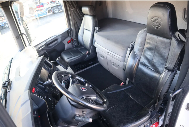 Camión volquete Scania R580 V8 NGS | 8X4 | BIG AXLES | RETARDER | EURO 6: foto 15