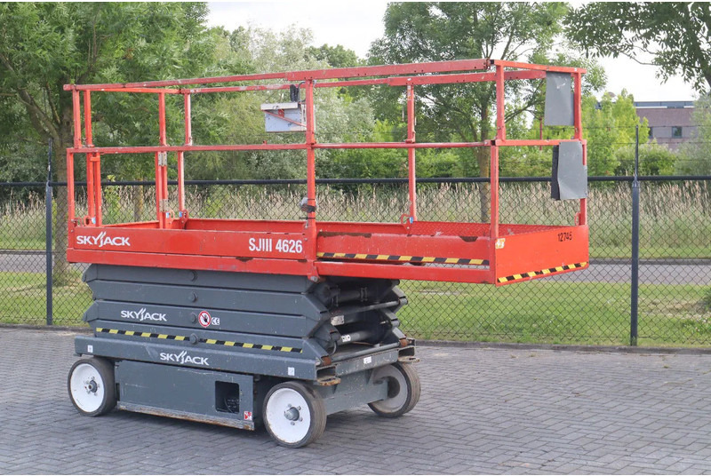 Skyjack SJ III 4626 | 9.75 METER | 454 KG - Plataforma de tijeras: foto 5 Skyjack SJ III 4626 | 9.75 METER | 454 KG - Plataforma de tijeras: foto 5