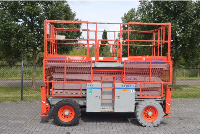 Skyjack SJ8841 E | 14.5 METER | 681 KG - Plataforma de tijeras: foto 1 Skyjack SJ8841 E | 14.5 METER | 681 KG - Plataforma de tijeras: foto 1