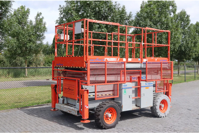 Skyjack SJ8841 E | 14.5 METER | 681 KG - Plataforma de tijeras: foto 3 Skyjack SJ8841 E | 14.5 METER | 681 KG - Plataforma de tijeras: foto 3