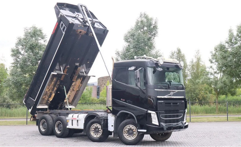 Volvo FH 13.540 8X4 TIPPER EURO 6 BIG AXLES RETARDER VDS - Camión volquete: foto 5 Volvo FH 13.540 8X4 TIPPER EURO 6 BIG AXLES RETARDER VDS - Camión volquete: foto 5