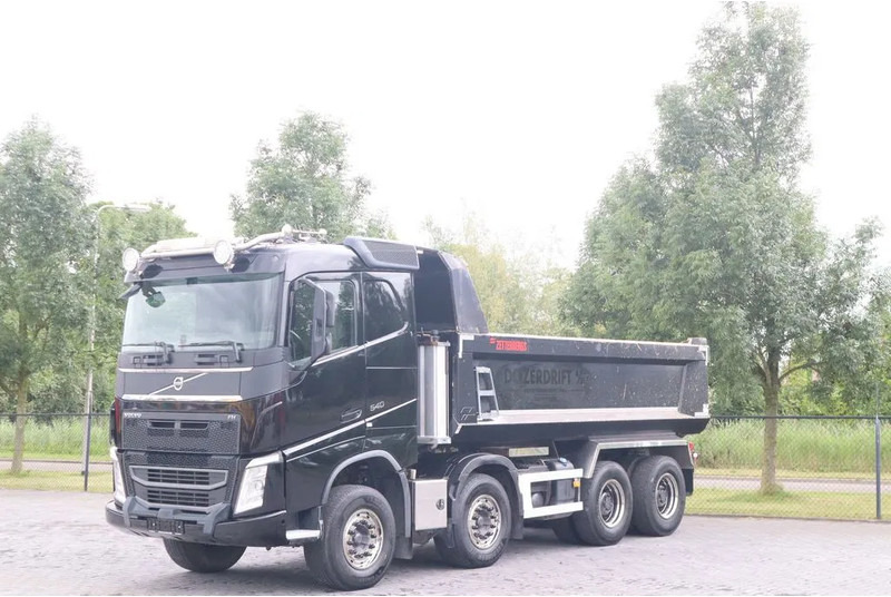 Volvo FH 13.540 8X4 TIPPER EURO 6 BIG AXLES RETARDER VDS - Camión volquete: foto 2 Volvo FH 13.540 8X4 TIPPER EURO 6 BIG AXLES RETARDER VDS - Camión volquete: foto 2
