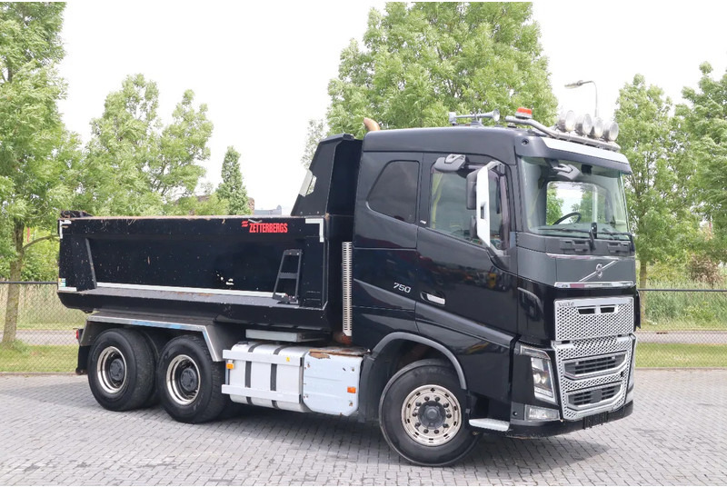 Volvo FH 16.750 | 6X4 | RETARDER | BIG AXLES | EURO 6 - Camión volquete: foto 3 Volvo FH 16.750 | 6X4 | RETARDER | BIG AXLES | EURO 6 - Camión volquete: foto 3