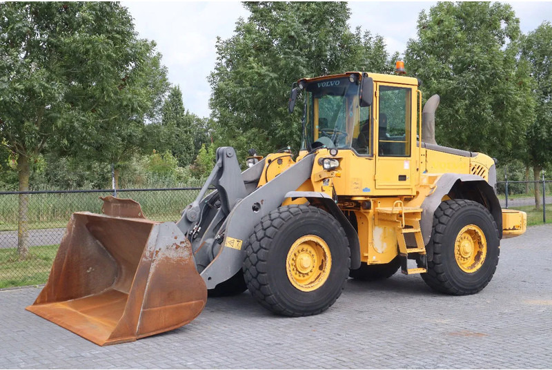 Volvo L70E | BUCKET | QUICK COUPLER | EXTRA FUNCT | AIRCO - Cargadora de ruedas: foto 2 Volvo L70E | BUCKET | QUICK COUPLER | EXTRA FUNCT | AIRCO - Cargadora de ruedas: foto 2