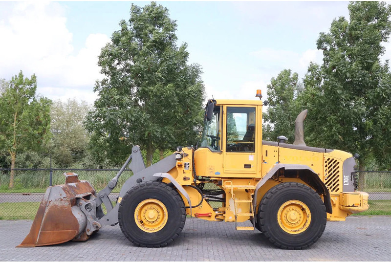 Volvo L70E | BUCKET | QUICK COUPLER | EXTRA FUNCT | AIRCO - Cargadora de ruedas: foto 1 Volvo L70E | BUCKET | QUICK COUPLER | EXTRA FUNCT | AIRCO - Cargadora de ruedas: foto 1
