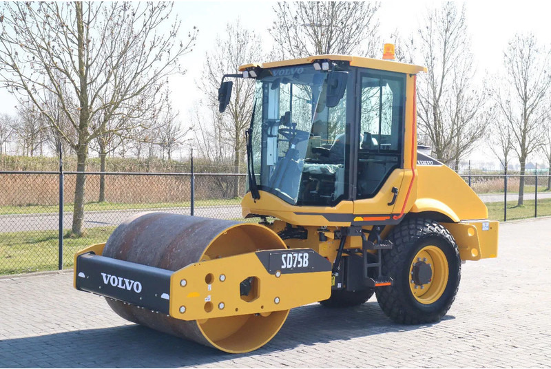 Volvo SD75B | SD 75 B | NEW / UNUSED | 1 YEAR WARRANTY - Compactador mixto: foto 2 Volvo SD75B | SD 75 B | NEW / UNUSED | 1 YEAR WARRANTY - Compactador mixto: foto 2